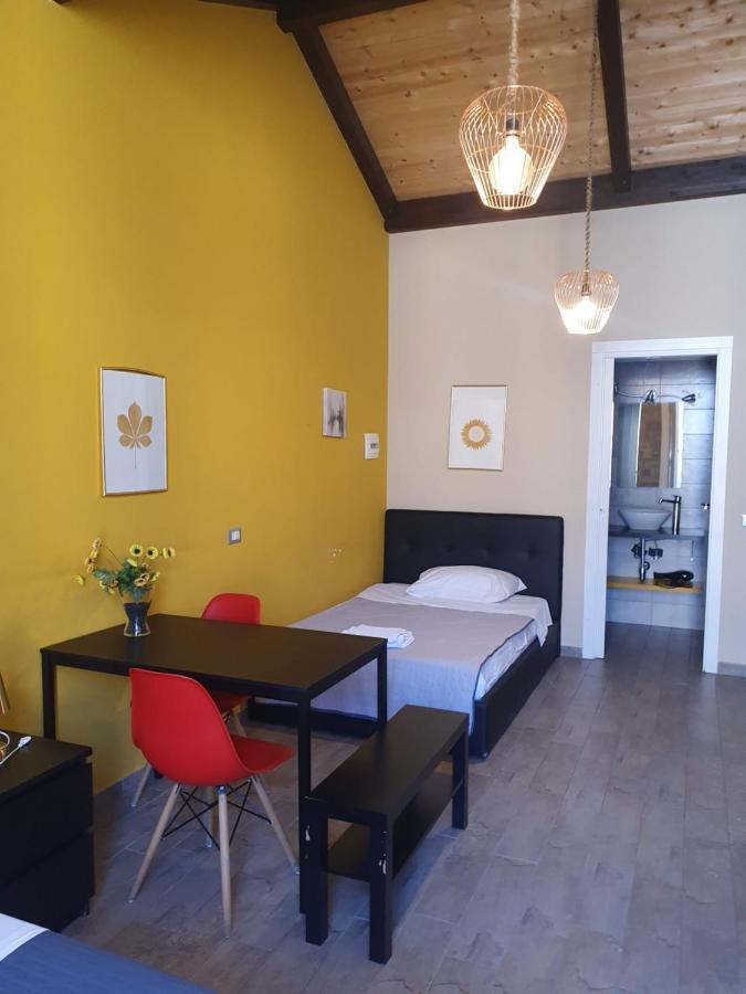 Emyjo Central B&B Napoli Bagian luar foto