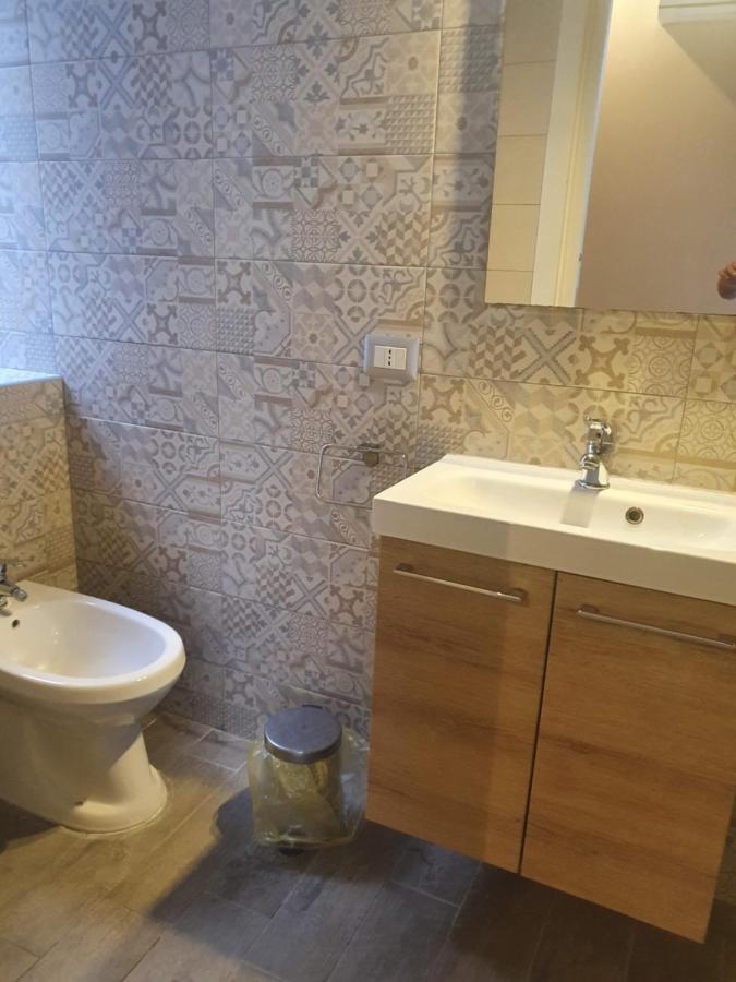 Emyjo Central B&B Napoli Bagian luar foto