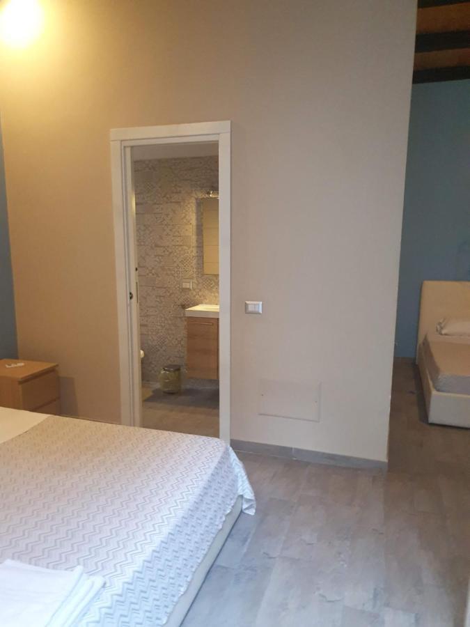 Emyjo Central B&B Napoli Bagian luar foto