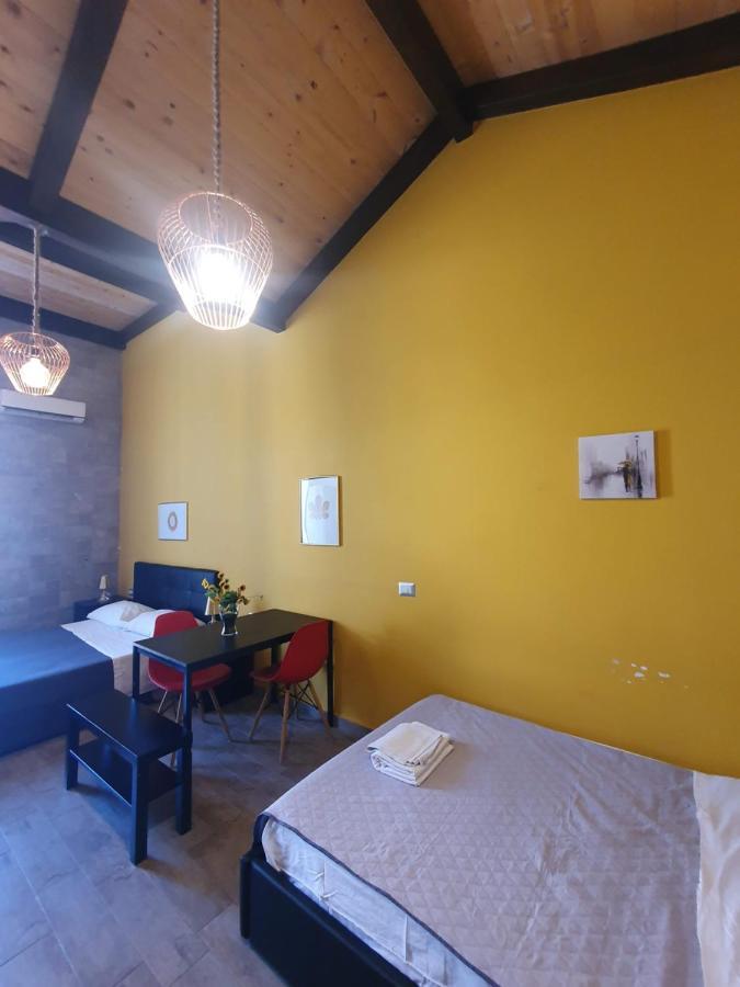 Emyjo Central B&B Napoli Bagian luar foto