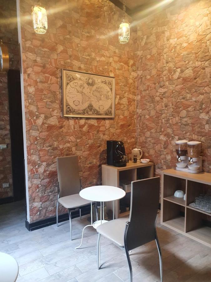 Emyjo Central B&B Napoli Bagian luar foto
